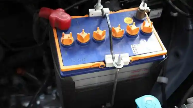 Foto - TIPS: Rawat Aki Dengan 5 Cara Ini. Tak Perlu ke Bengkel