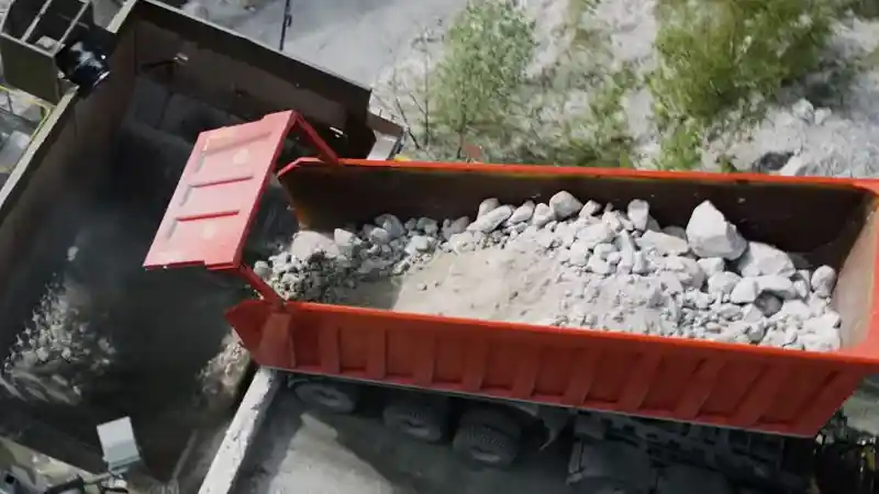 Foto - Truk Otonom Volvo, Tetap Bekerja Selagi Supirnya Tidur