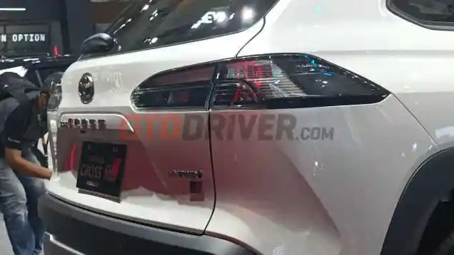 Foto - Segini Harga All New Toyota Corolla Cross Hybrid GR Sport