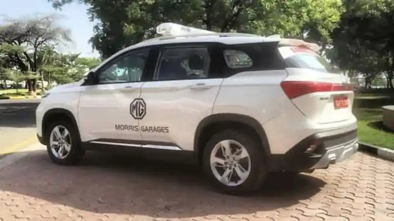 Foto - Ketika "Wuling Almaz" Menjadi Ambulans di India