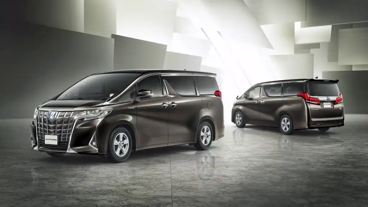 Foto - Toyota Alphard dan Vellfire 2018 Siap Mengaspal di Malaysia