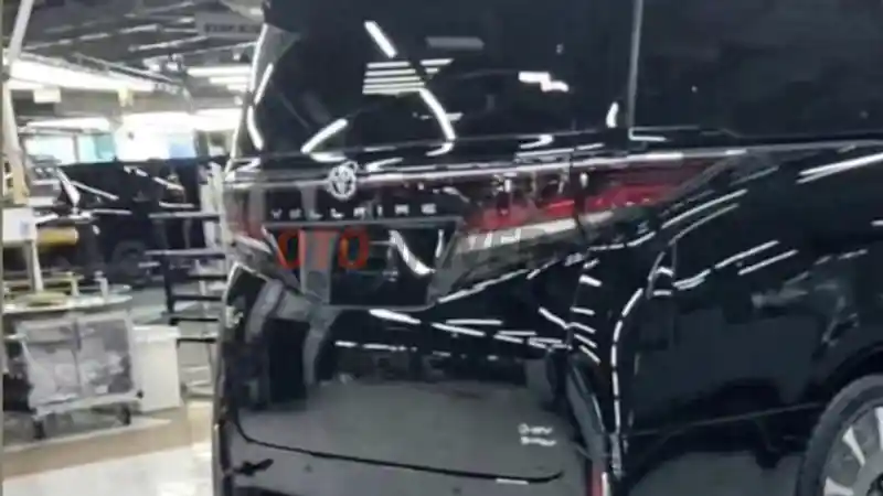Foto - Wujud Alphard-Vellfire Generasi Terbaru Lagi-Lagi Bocor