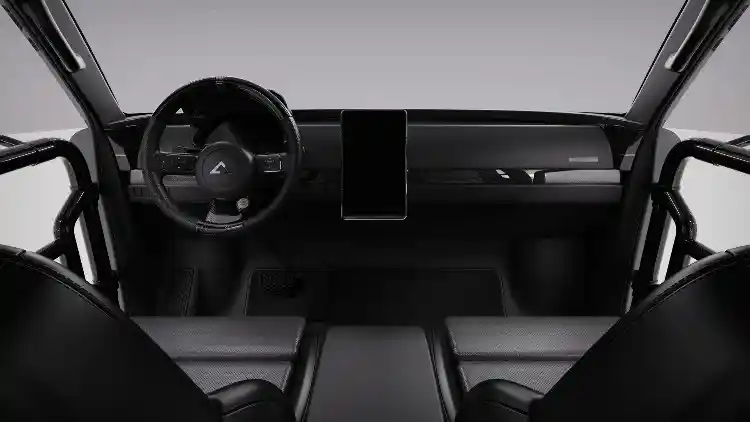 Foto - AlphaWolf Pikap Listrik Cocok Untuk Bertualang Di Alam Bebas