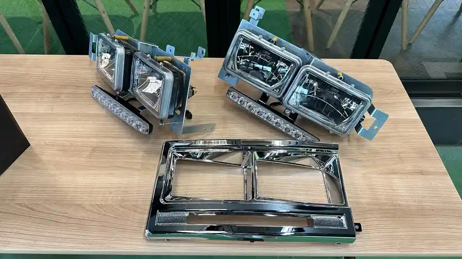 Foto - Toyota Hiace ‘Versi Amerika’ Karya Alpine-Style