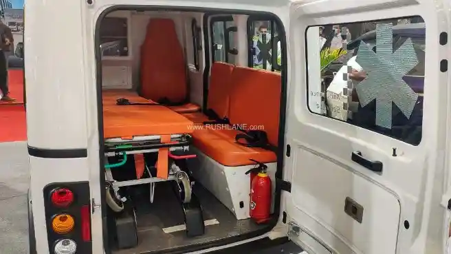 Foto - Tata Motors Luncurkan Ambulans Mini, Solusi Kemacetan Kota Besar