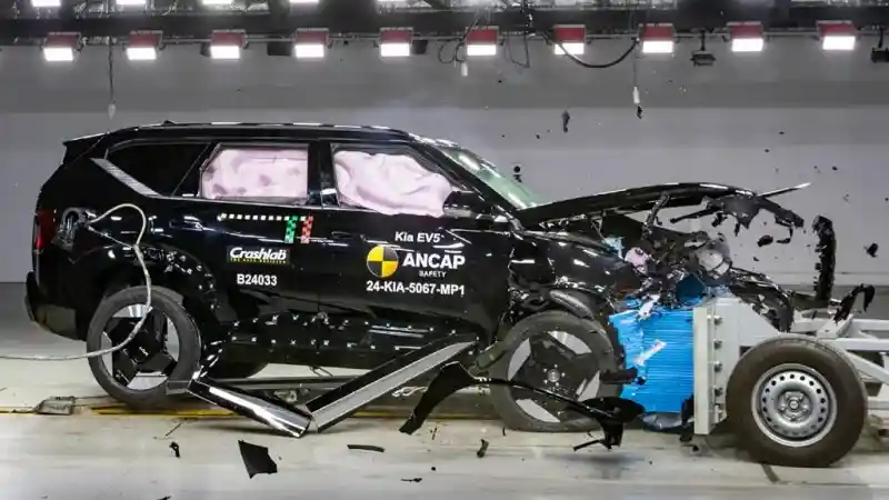 Foto - EV Lebih Aman Dari ICE? Ini Data Test Dari Australia