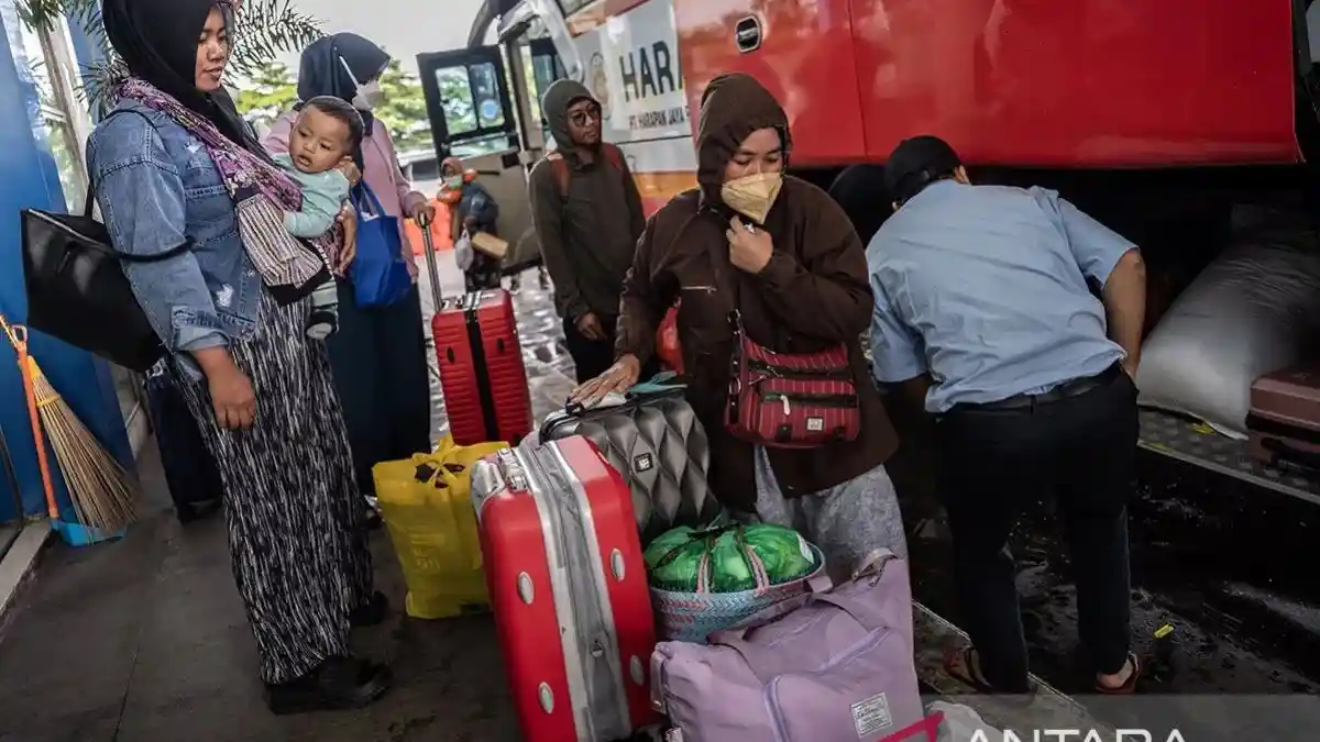 Berita - Penumpang Arus Balik Ke Jabodetabek Bertambah