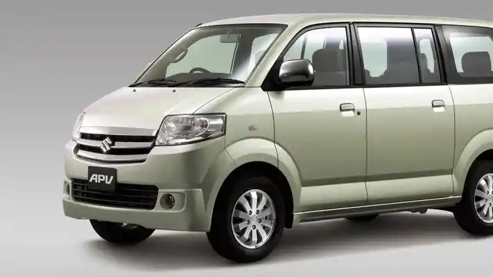 Foto - Suzuki Serahkan Sebuah APV Untuk 'Berdinas' Di Kodam Jaya TNI AD