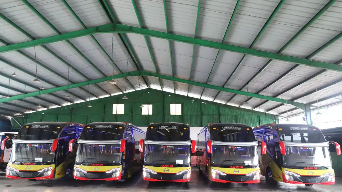 Foto - New Armada Rilis 5 Bus Baru Pesanan PO Arimbi