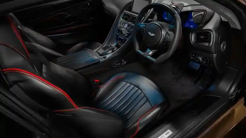 Foto - Aston Martin James Bond Melenggang di Indonesia, Satu-Satunya di Asia Pasific!