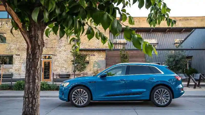 Berita - Ribuan Mobil Listrik Audi Kena Recall