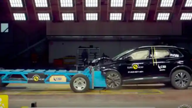 Crash Test - VIDEO: Crash Test Audi Q4 e-tron (Euro NCAP)
