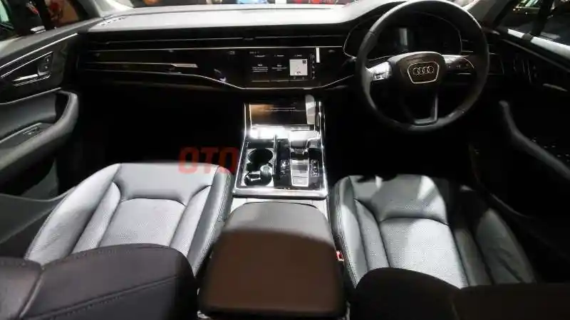 Foto - Ini Harga On The Road Audi Q7