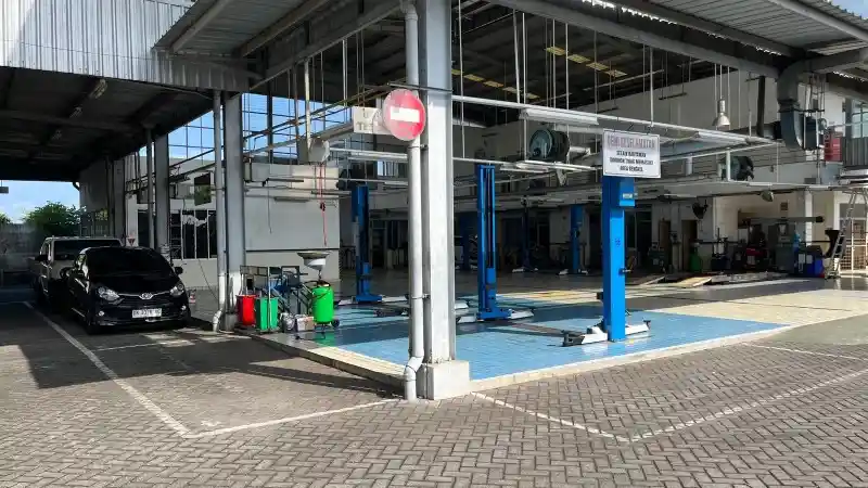Foto - Menilik Salah Satu Cabang Dealer Toyota Di Pulau Dewata