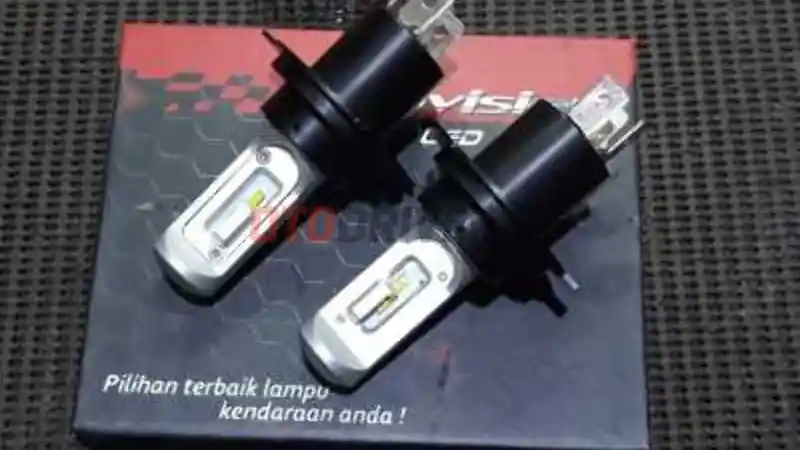 Foto - Lampu LED Tak Haram Digunakan Mobil Jadul 