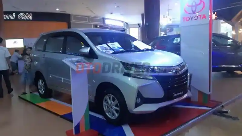 Foto - Pantauan Diskon MPV Merek Jepang Jelang Akhir Tahun