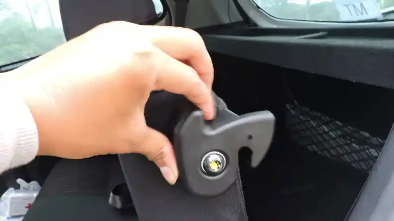 Foto - FIRST DRIVE: Daihatsu Ayla 1.2 R Deluxe MT