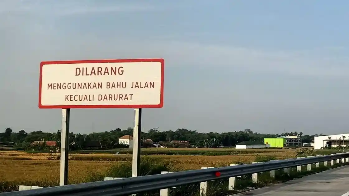 Berita - Potensi Kerugian Berkali Lipat Jika Anda Langgar Bahu Jalan