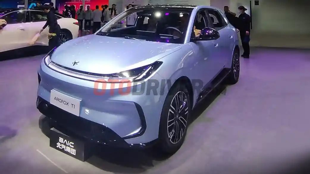 Mobil Listrik - Arcfox T1, EV Pertama BAIC Indonesia Yang Mengaspal Tahun Depan Dengan Harga Terjangkau