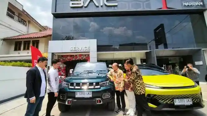 Berita - Jangkau Pasar Jawa Barat, BAIC Indonesia Resmikan Dealer di Bandung