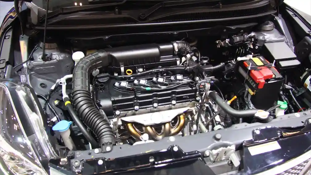 Foto - Komparasi Spek Baleno Hatchback Facelift VS Mazda 2