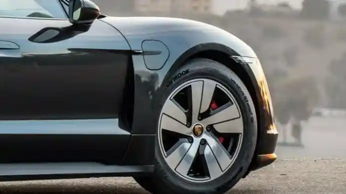 Foto - Hankook Untung Besar Berkat Jualan Ban Khusus Mobil Listrik, Berikut Data Mobil Yang Pakai Ban Asal Korsel Ini