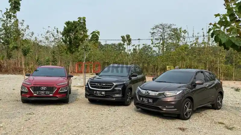 Foto - Almaz VS Kona VS HR-V, Mana yang Paling Irit di Rute Jakarta-Bandung?
