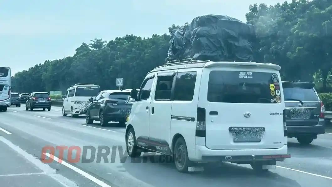 Foto - Begini Cara Aman Mudik Pakai Roof Box