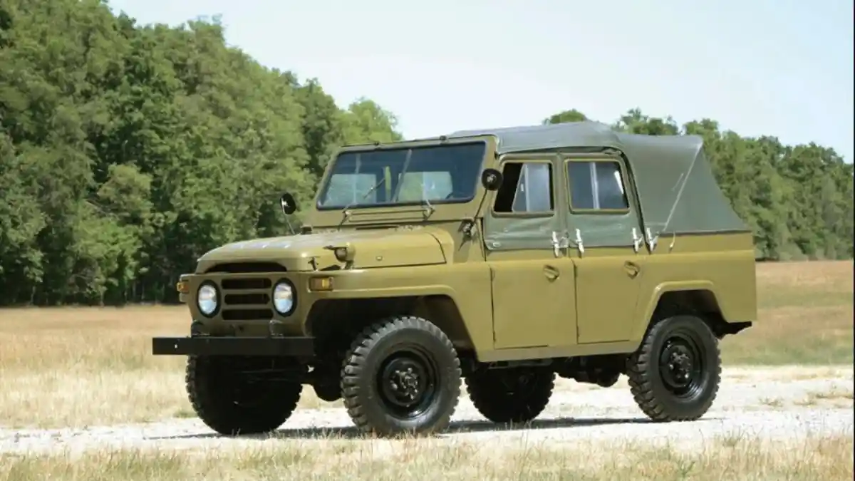 Foto - BAW 212 T01, Sosok Neo Klasik Yang Jadi Rival Jeep Wrangler