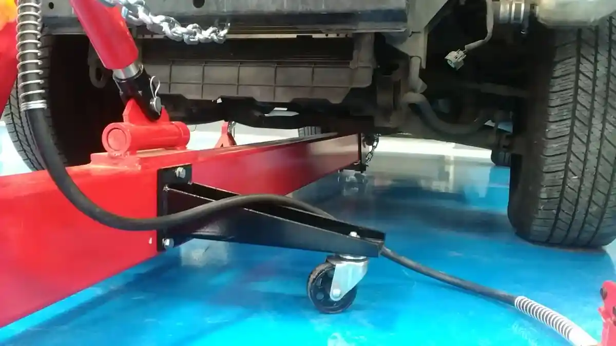 Foto - Mitsubishi Yang Ringsek Sampai 70% Bisa Kembali Mulus! Begini Prosesnya