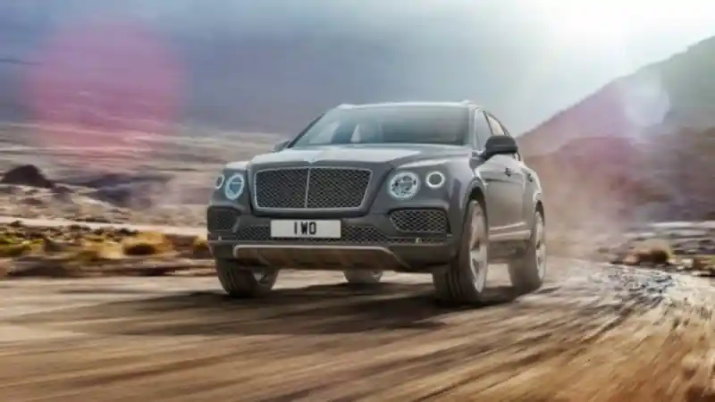 Foto - SUV Tercepat di Dunia Kini Dipegang Bentayga Speed?