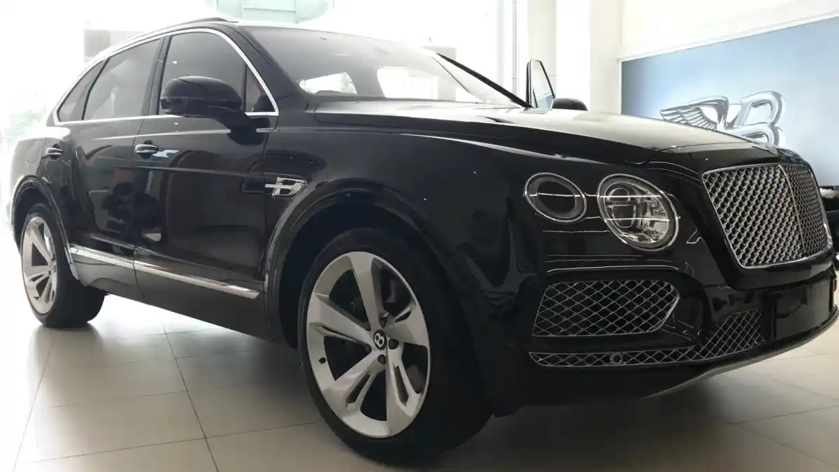 Foto - Inilah 8 SUV Paling Bertenaga Dari Berbagai Penjuru Dunia