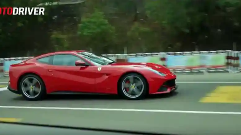 Berita - VIDEO: Review Ferrari F12 Berlinetta 2015 - OtoDriver (Part 2/2)
