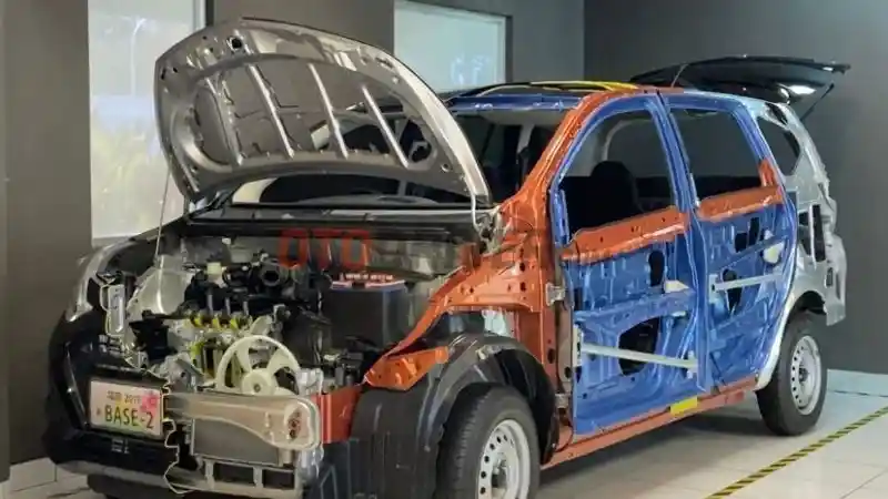 Foto - Binus Siapkan SDM Berkualitas di Bidang Otomotif