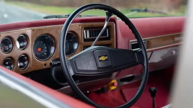 Foto - General Motors Kenalkan Paket Konversi EV Untuk Mobil Klasik