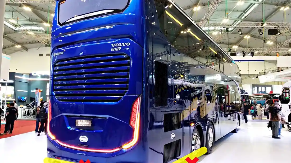 Foto - Blind Spot, Jika Terabaikan Nyawa Bisa Hilang