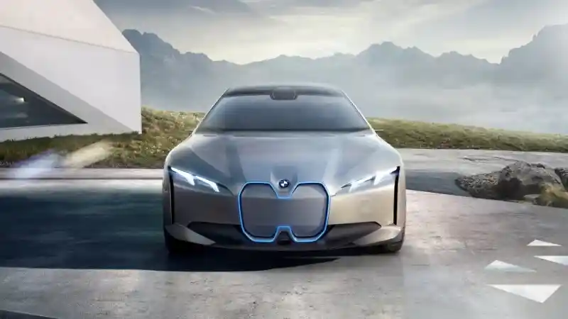 Foto - Sedan Listrik BMW Masa Depan yang Setara Seri-7 Tengah Dirancang