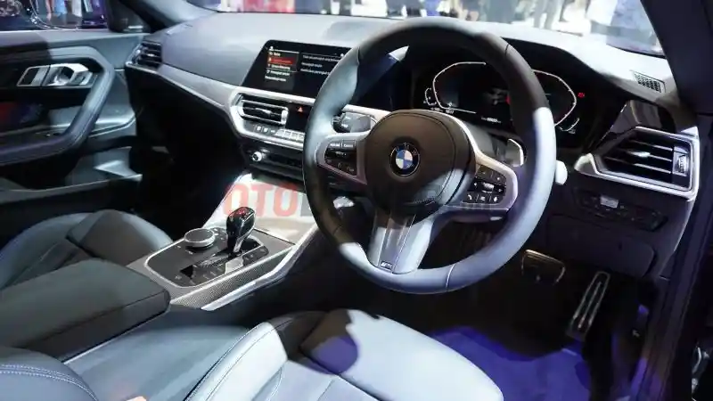 Foto - Tes Lengkap BMW 220i Coupe, Intip Keunggulannya