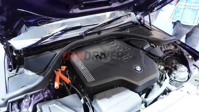 Foto - BMW Seri-2 Coupe Generasi Terbaru Meluncur Dalam Trim 220i M Sport