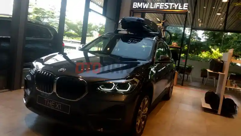 Berita - BMW Studio Tanjung Barat Resmi Dibuka. Jadi Jaringan Penjualan Ke 26