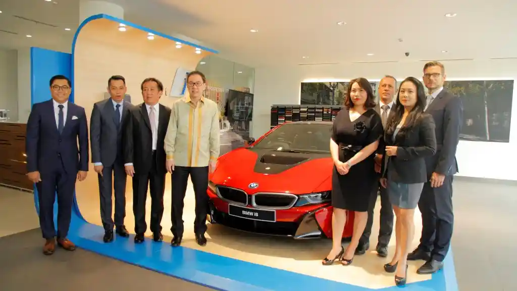 Foto - Dealer Khusus Mobil Hybrid BMW Resmi Dibuka, Satu-satunya Di Indonesia