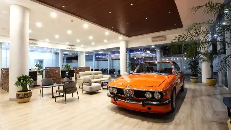 Foto - BMW Resmikan Fasilitas Perbaikan dan Pengecatan Berstandar Jerman di Serpong