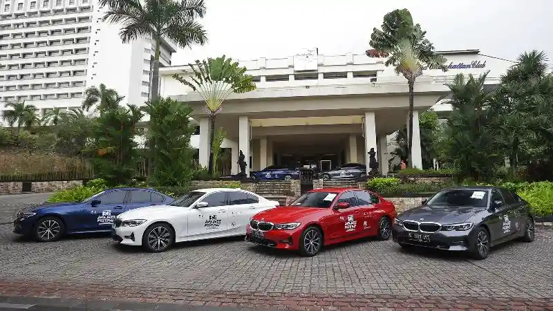 Berita - BMW 320i Sport dan BMW 320i Dynamic Bakal Digunakan Musisi Mancanegara di Jakarta