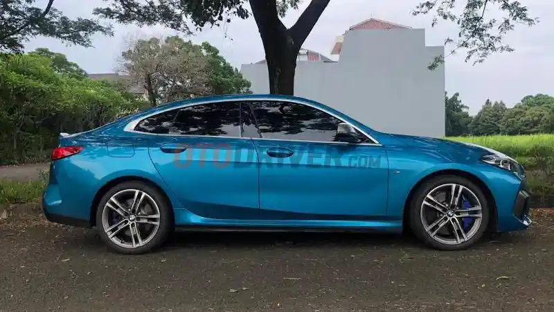 Foto - FIRST DRIVE: BMW M235i Gran Coupe xDrive