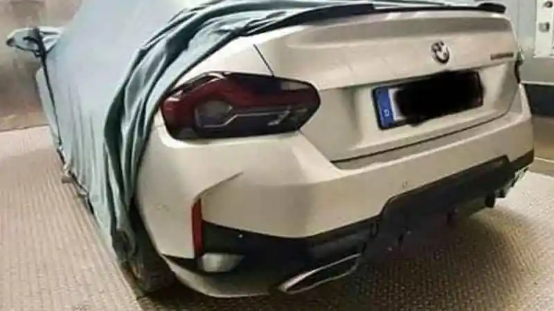 Foto - Begini Tampilan BMW M2 Generasi Terbaru Tanpa Kamuflase