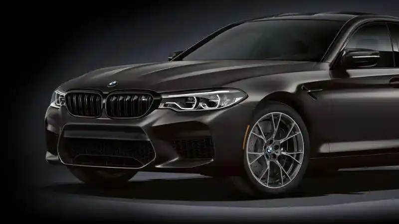Foto - 6 Fakta Menarik BMW M5 Indonesia