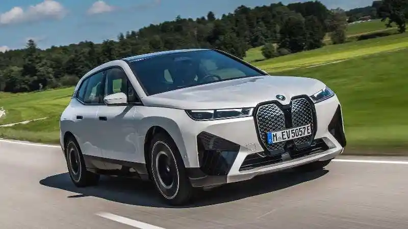 Berita - BMW Dan Mercedes-Benz Batal Ikut Pameran CES 2022