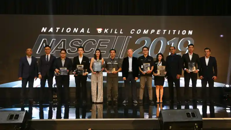 Foto - BMW Umumkan 6 "Ujung Tombak" Terbaik 2019 Demi Jaga Kualitas Layanan