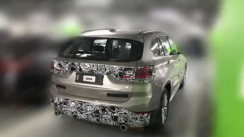 Foto - SPY SHOT: BMW X1 Facelift