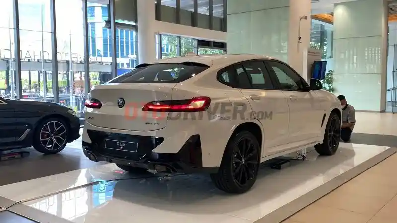 Foto - BMW X4 Tidak Akan Memiliki Penerus, Digantikan Dengan Model Ini